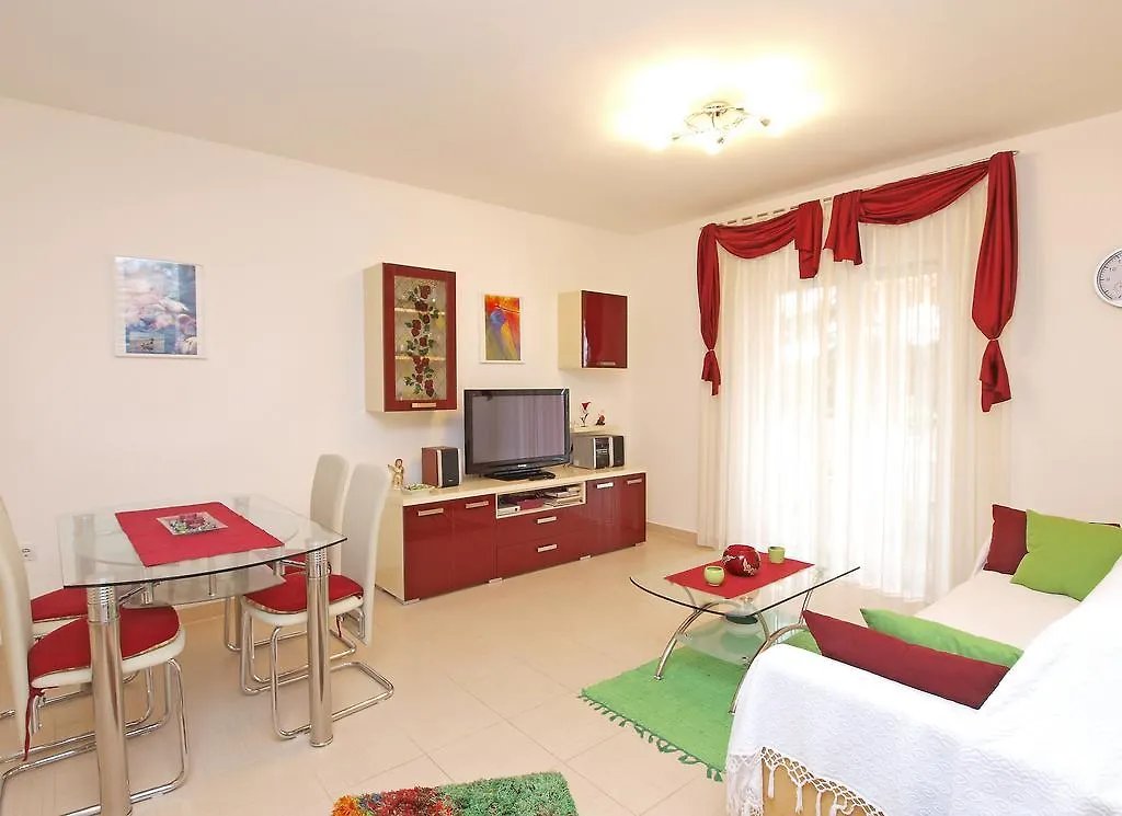 Apartment Branka 1003 Fažana