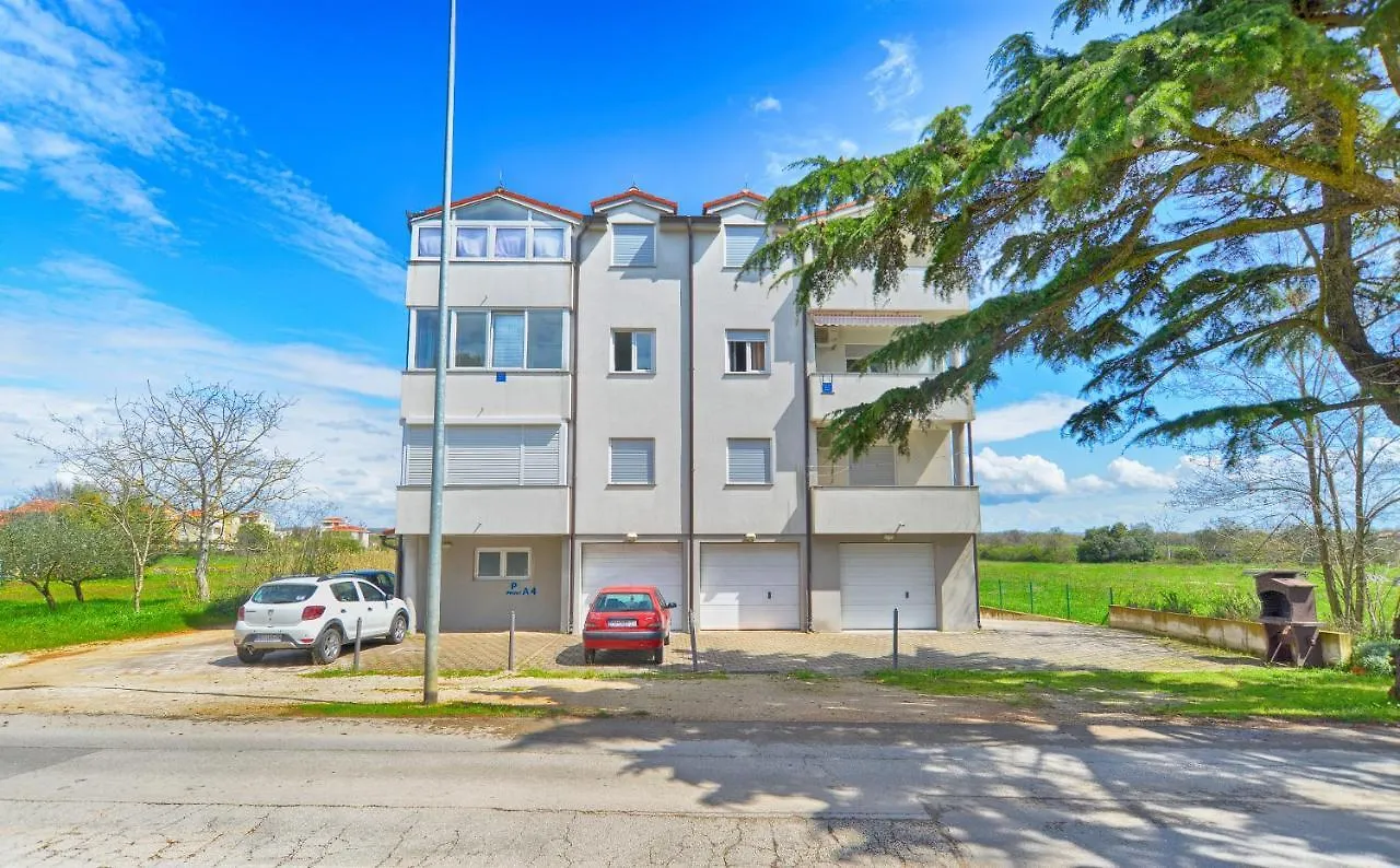 Apartment Branka 1003 파자나